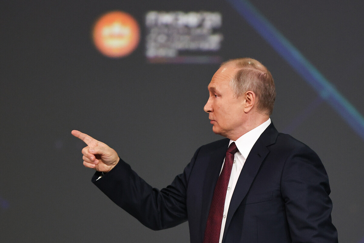 Кремль: Путин из-за DDoS-атак решил перенести выступление на ПМЭФ на час